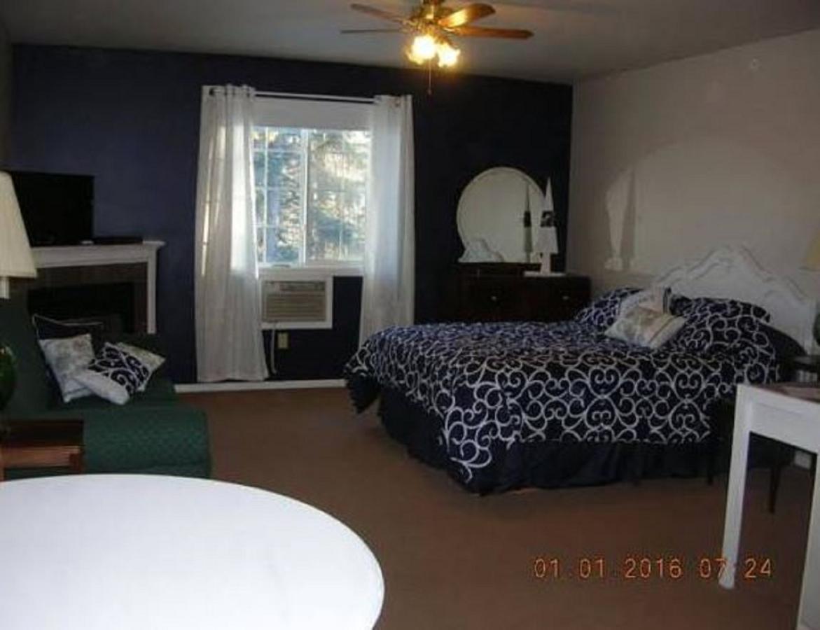 Mccracken Country Inn Hinton Exterior foto